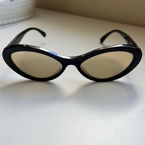 Chanel limited edition gold mirrored sunglasses ✨💫